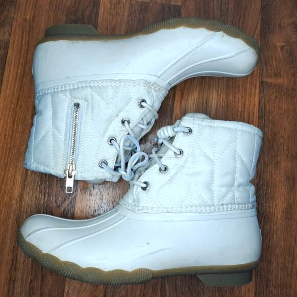 Sperry Saltwater White Quilted Duck Boot Size 8